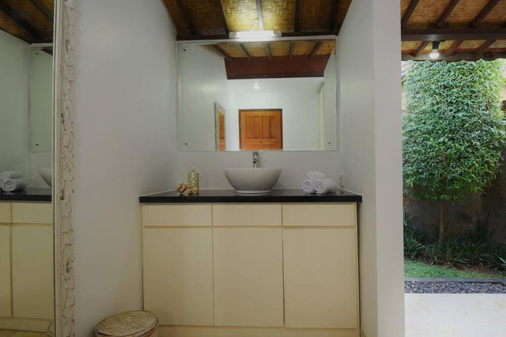Tropical Oasis, Villa Mimba Sanur Екстериор снимка