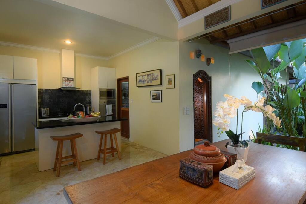 Tropical Oasis, Villa Mimba Sanur Екстериор снимка